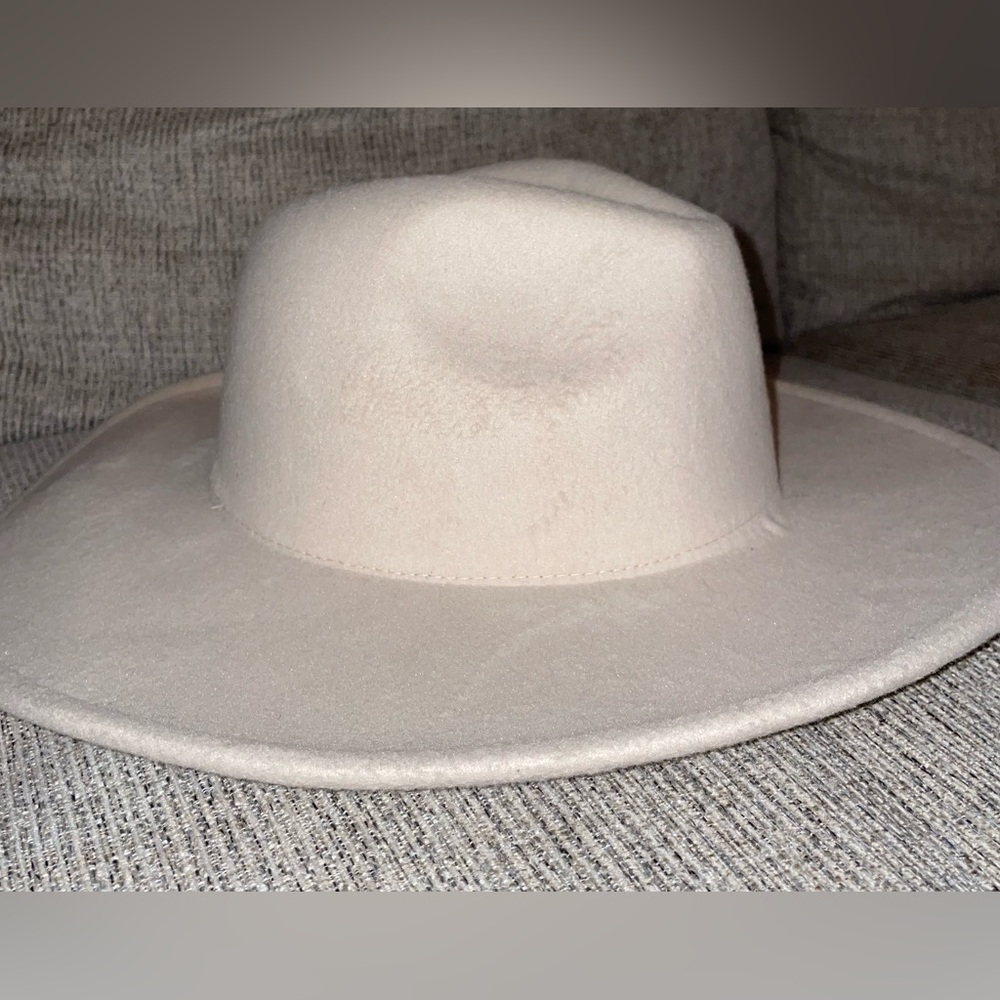 Showpo Fiadh Fedora in Cream